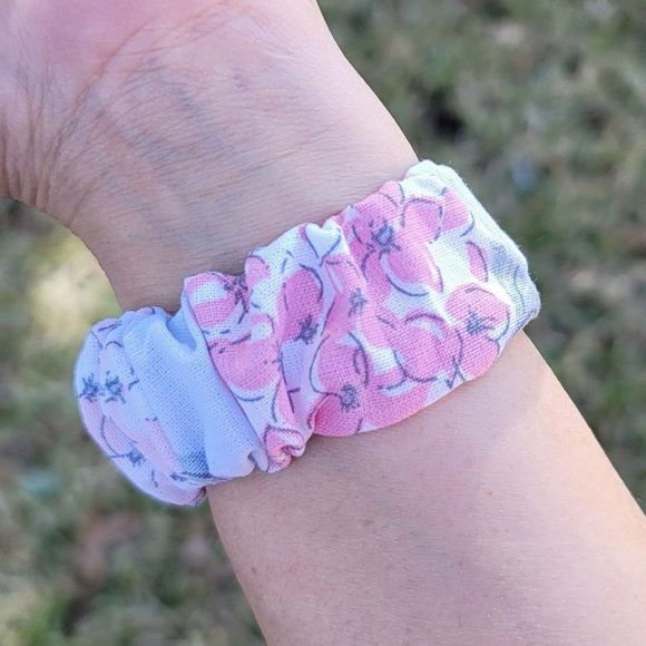 Spring Floral Scrunchie Apple Watch Band, Fitbit Sense Versa Cotton Fabric Band - Picture 5 of 7